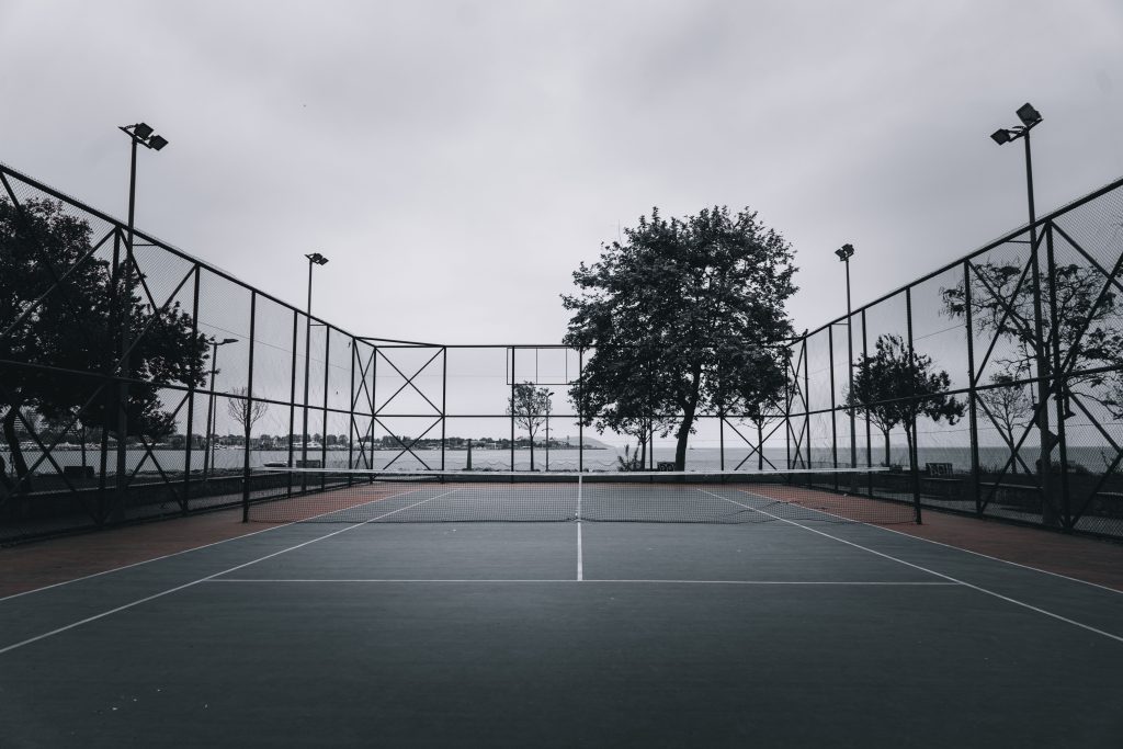 Comment choisir la bonne clôture pour un terrain de sport ?