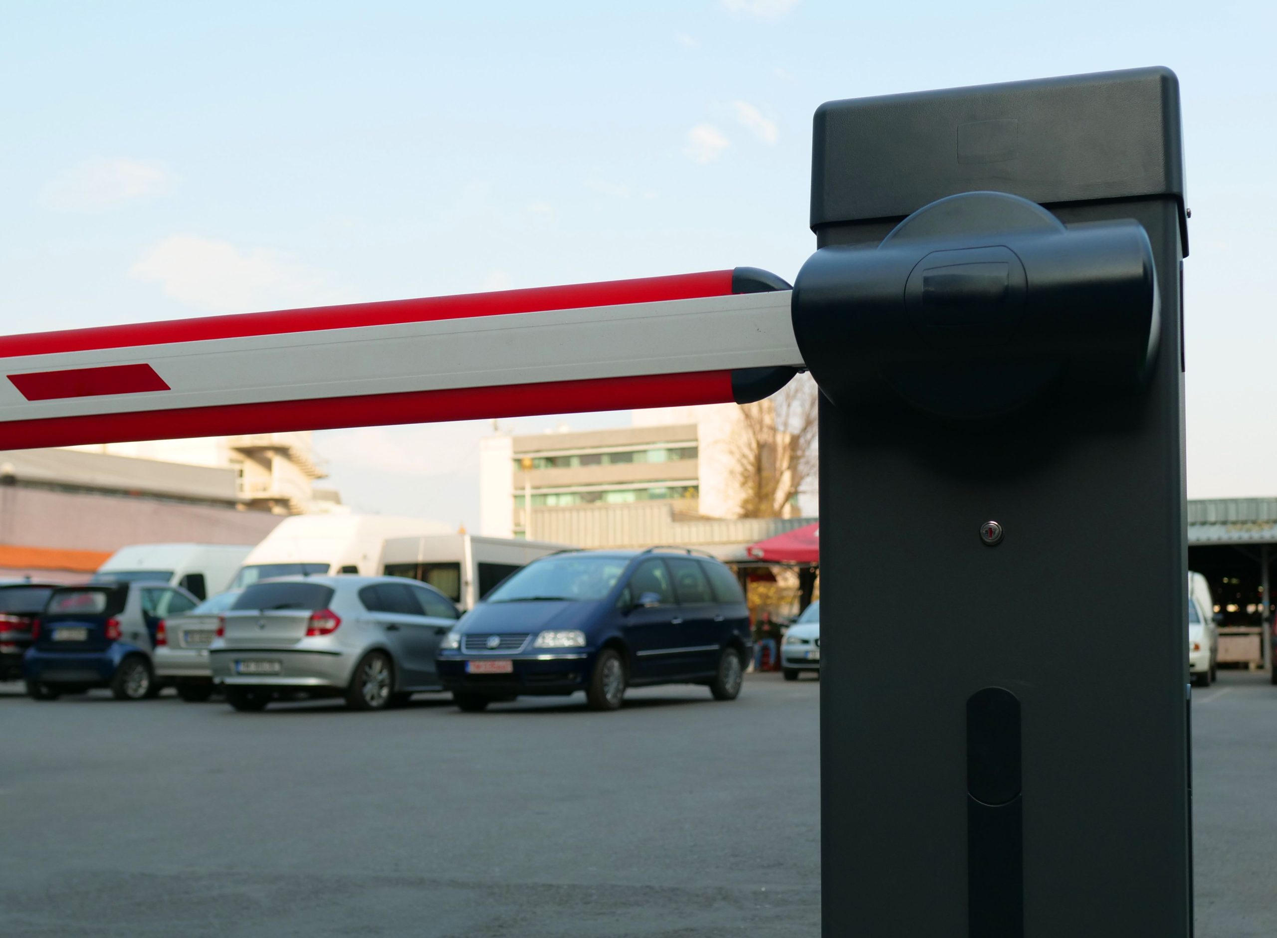 Barrière parking automatique avec véhicules